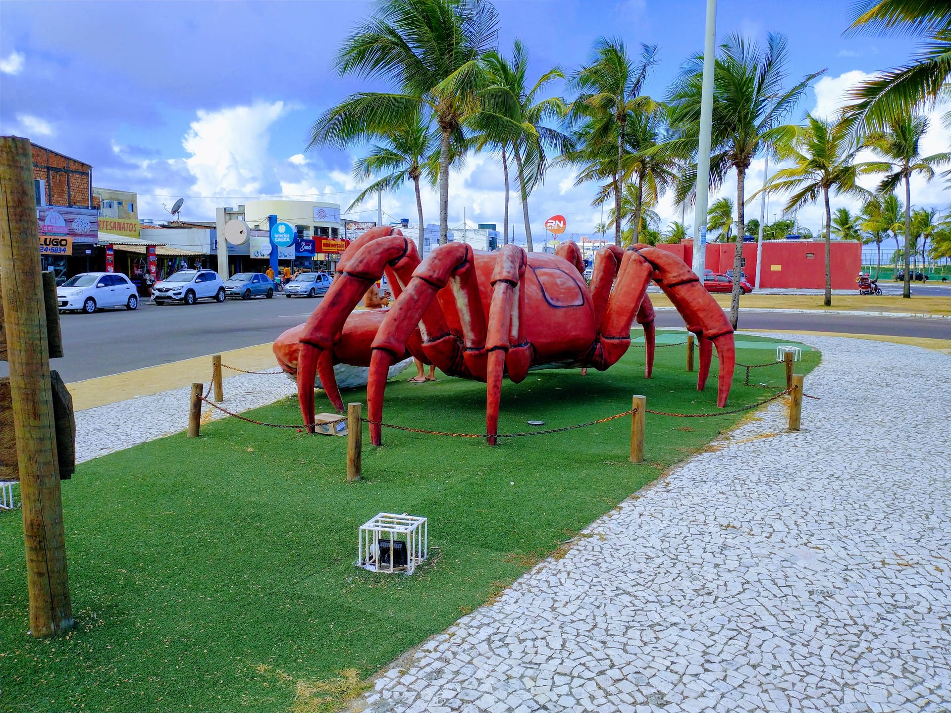 Crab Catwalk (Passarela do Caranguejo) photo 10 — Aracaju, Brazil